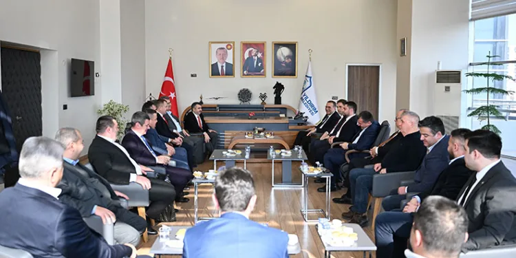 Oktay Yılmaz, Hak ve Özgürlükler heyetini ağırladı