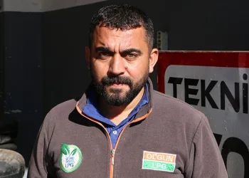 Arnavut depremzedeler Türkiye’nin inşa ettiği evlerde huzurlu bir yaşam sürdürüyor