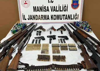 Kırıkhan’da PVC fabrikasında çıkan yangın söndürüldü
