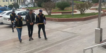 Günün en acı görüntüsü: 66 kişinin ölmesi kayak keyfine engel olmadı