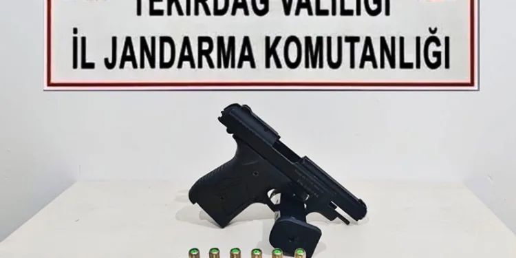 Erzincan’da bir miktar kaçak ve el yapımı alkol ele geçirildi