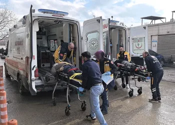 Bursa’da traktör şarampole yuvarlandı