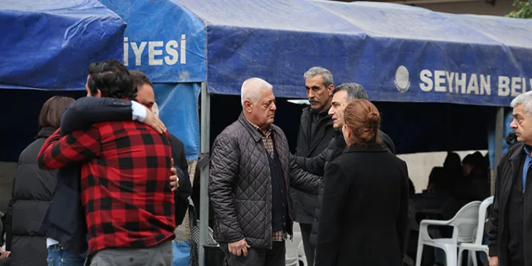 Manisa jandarmasından 2 ilçede eş zamanlı operasyon