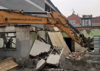 Metruk bina yıkımları yeni yılda hız kazandı