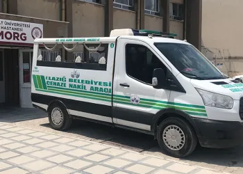 İki kardeşi arama çalışmaları İstanbul Boğazı’nda sürdü