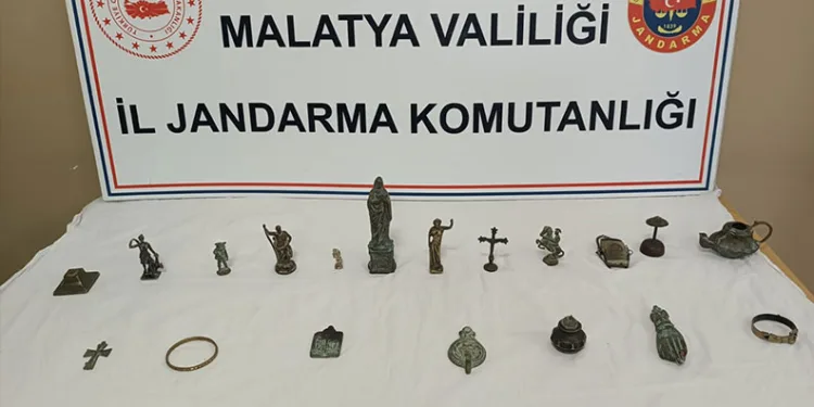 Oyuncu Atakan Yılmaz ‘yasadışı bahse teşvik’ iddiasıyla gözaltında