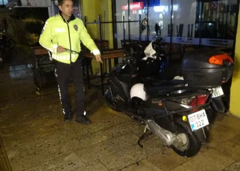 Ayvacık’ta 2 kaçak göçmen yakalandı