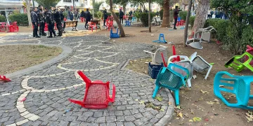 Sokakta tüfekle rastgele ateş açtı: Yakalanma anı kamerada