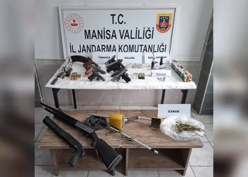 Manisa jandarmasından 2 ilçede eş zamanlı operasyon