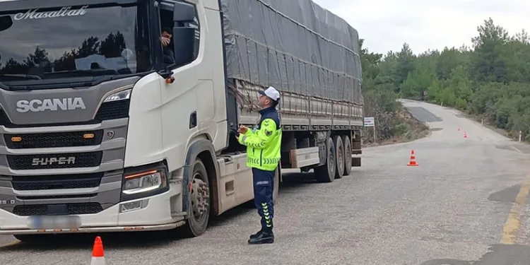 Köşk’te kablo hırsızları yakalandı