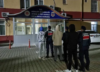 Köşk’te kablo hırsızları yakalandı