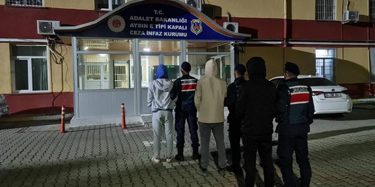 Köşk’te kablo hırsızları yakalandı