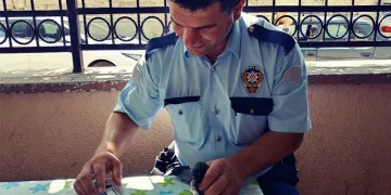 Ailesini katleden polis memuru 8 yıl önce güvercin kurtarmış