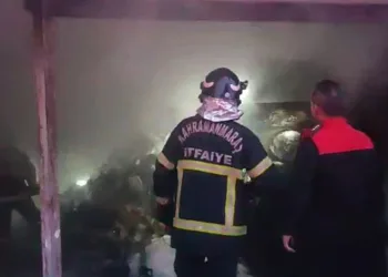 Eyüpsultan’da eşi tarafından silahla vurularak öldürülen kadın son yolculuğuna uğurlandı