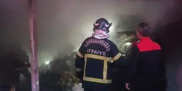 Eyüpsultan’da eşi tarafından silahla vurularak öldürülen kadın son yolculuğuna uğurlandı