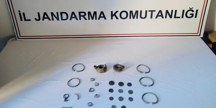 Bilecik’te kaçak alkolden 2 kişi zehirlendi