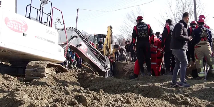 Oto boya atölyesinde çıkan yangın paniğe neden oldu