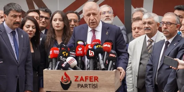 Zafer Partisi Genel Başkanı Ümit Özdağ mahkemeye sevk edildi