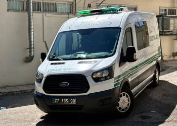 Otomobille çarpışan motosikletli genç, 11 günlük yaşam savaşını kaybetti