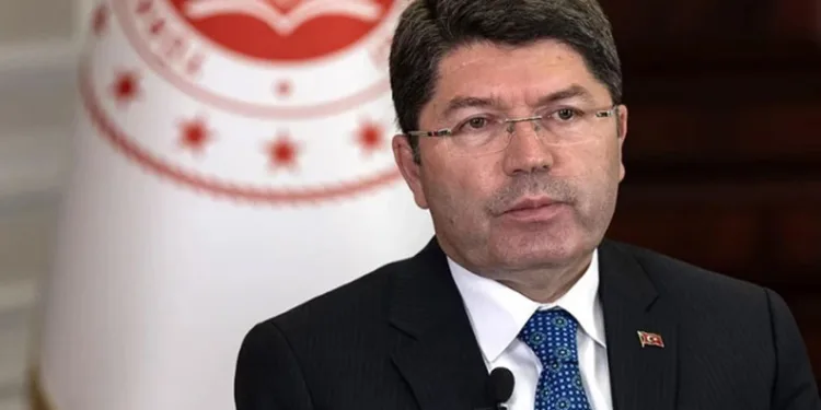 DEM Parti’li belediye başkanı, yardımcısını görevden aldı