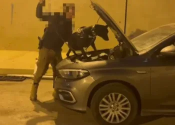 Çiğ köfte aldıktan sonra cüzdanını düşürdü, güvenlik kamerasını izleyince şoke oldu