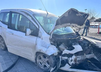 Kırıkhan’da PVC fabrikasında çıkan yangın söndürüldü