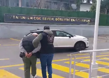 Ayvacık’ta 2 kaçak göçmen yakalandı