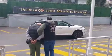 Ayvacık’ta 2 kaçak göçmen yakalandı