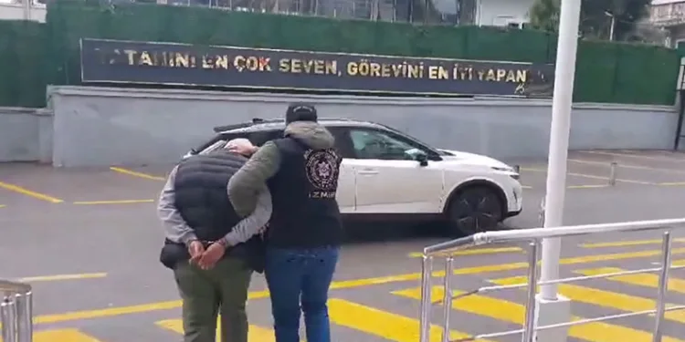 Ayvacık’ta 2 kaçak göçmen yakalandı