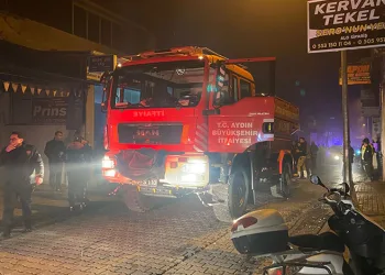 Isınmak için yakılan ateş söndürülmeyince yangın çıktı