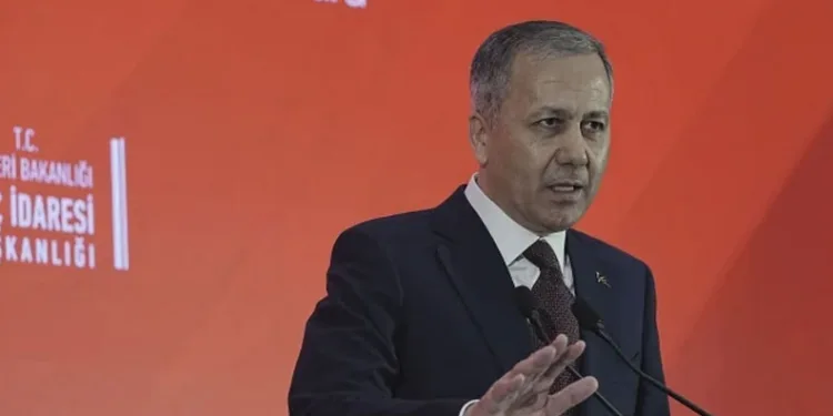 Uyuşturucu maddeyle yakalanan 2 şahıstan 1’i tutuklandı