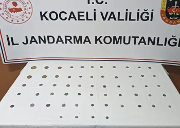 Kamyonetle çarpışan 17 yaşındaki motosiklet sürücüsü genç hayatını kaybetti