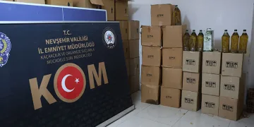 Mersin’de uyuşturucu ve silah ticareti yapan 3 şüpheli tutuklandı