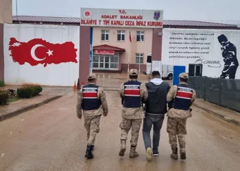 Ticaret Bakanlığı ekipleri lüks araç vurgununa engel oldu