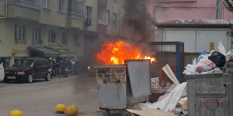 Otomobille çarpışan motosikletli genç, 11 günlük yaşam savaşını kaybetti