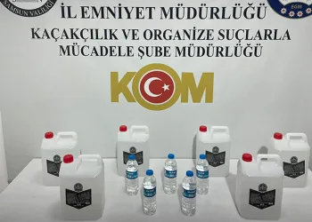 Sokakta tüfekle rastgele ateş açtı: Yakalanma anı kamerada