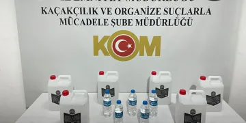 Sokakta tüfekle rastgele ateş açtı: Yakalanma anı kamerada