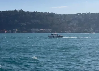 İki kardeşi arama çalışmaları İstanbul Boğazı’nda sürdü