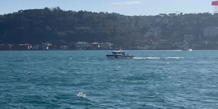 İki kardeşi arama çalışmaları İstanbul Boğazı’nda sürdü