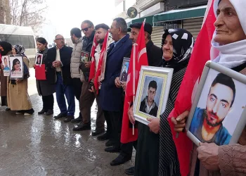 Oto boya atölyesinde çıkan yangın paniğe neden oldu
