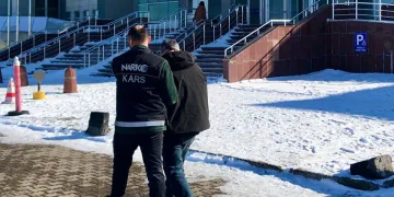 Erzincan’da bir miktar kaçak ve el yapımı alkol ele geçirildi