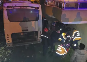 Batman’da balkondan düşen kadın hayatını kaybetti