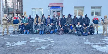 Bitlis’te 24 düzensiz göçmen yakalandı