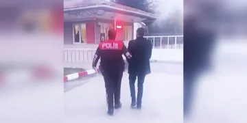 Ayvacık’ta 2 kaçak göçmen yakalandı