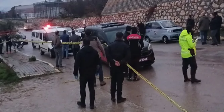 Sokakta tüfekle rastgele ateş açtı: Yakalanma anı kamerada