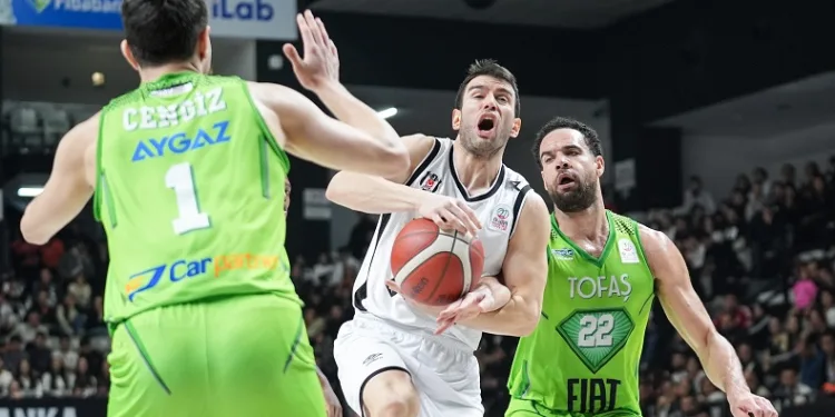 Beşiktaş Fibabanka: 95 – TOFAŞ: 70