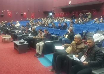 Elazığspor’da Başkan Yılmaz güven tazeledi