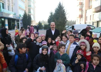 Başkan Altay çocukların Şivlilik coşkusuna ortak oldu