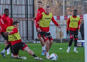 Samsunspor ile Trabzonspor 70. randevuda