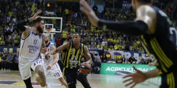 Euroleague’de Türk derbisini Fenerbahçe kazandı